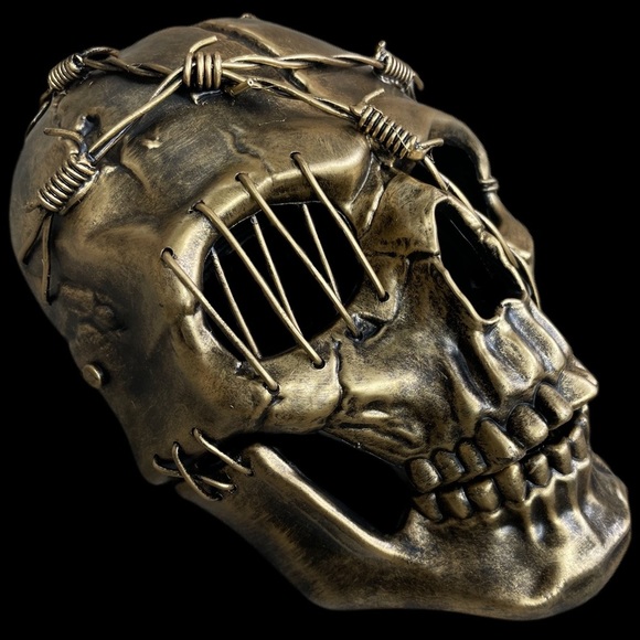 Skeleton mask with barbed wire and "stitched" eye socket - NWT! - Picture 7 of 17